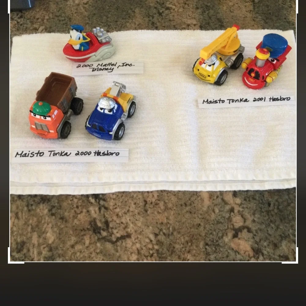 Vintage Maisto Tonka Hasbro Die-cast Set of Six from 2000 & 2001 & Free Disney - Picture 12 of 16